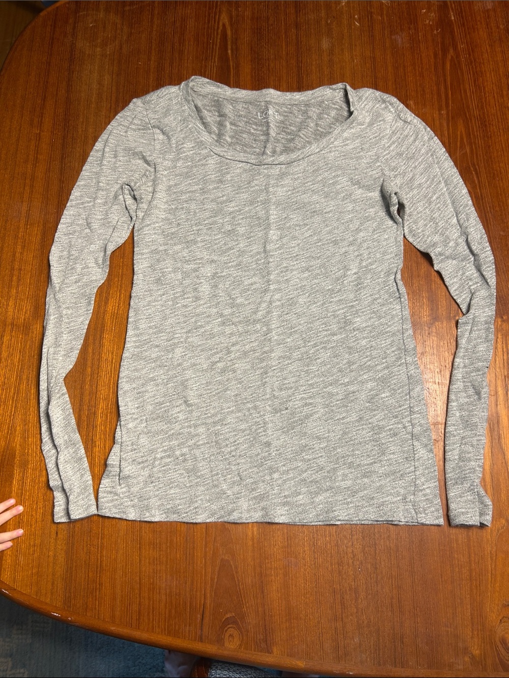 LOFT Heather Gray Long Sleeve Scoop Neck Tee